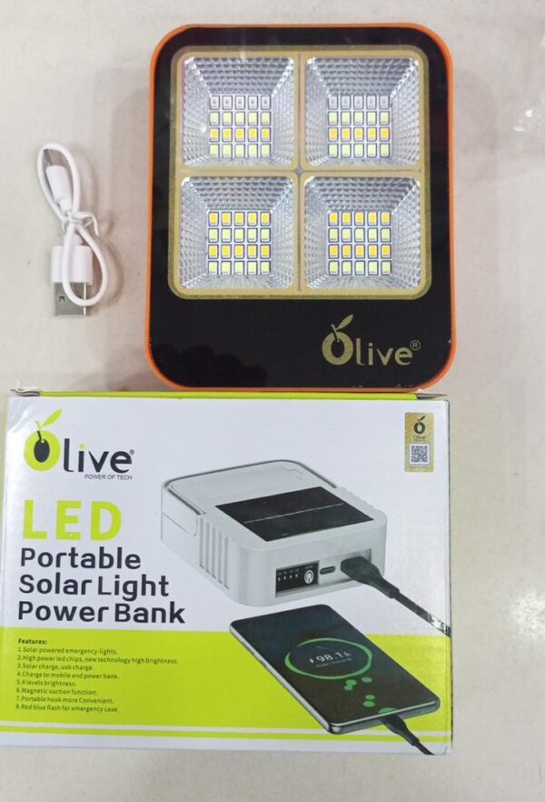 Outdoor Portable LED Solar Floodlight